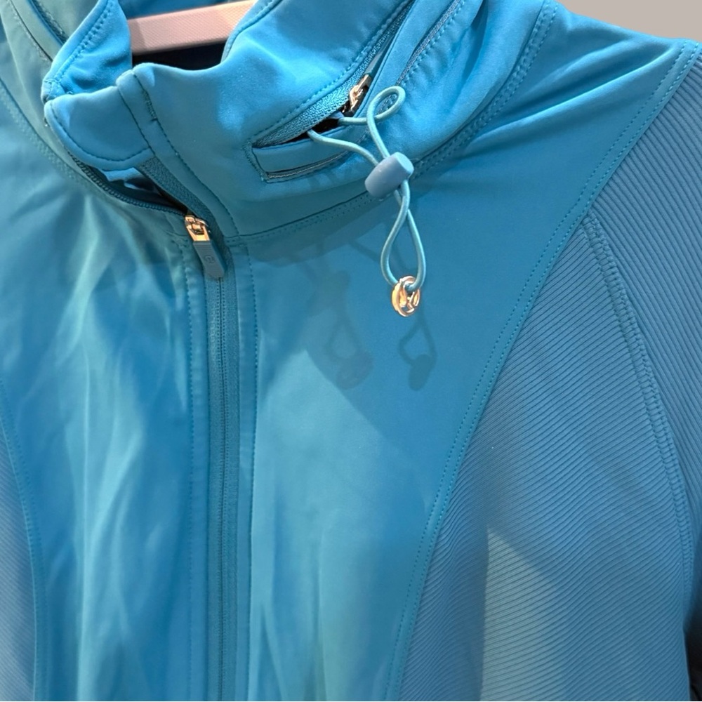 Lululemon Far and Free Jacket - Picture 6 of 8